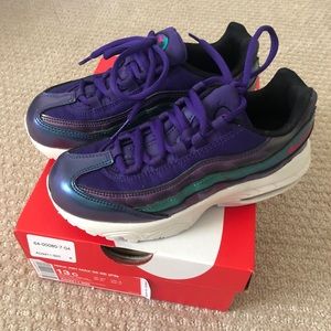 Nike Air Max 95 SE (PS), Child Size 13C, Purple